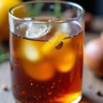 Nocino : Découvrez la recette authentique et le calendrier pour préparer la liqueur de noix vertes